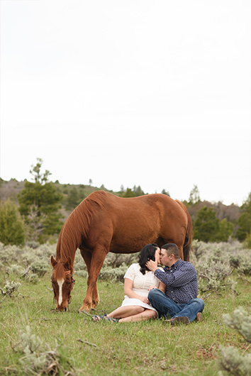 utah-horseback-riding-engagement-photos-17