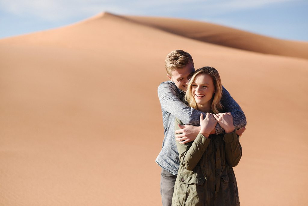 coral-pinks-sand-dunes-engagement-1