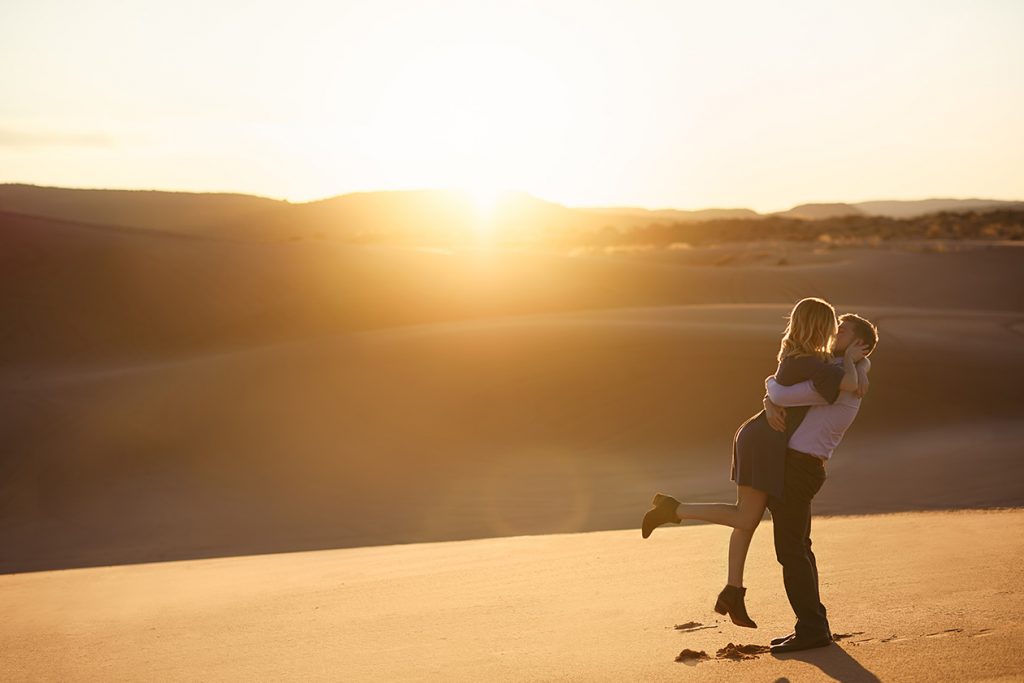 coral-pinks-sand-dunes-engagement-16