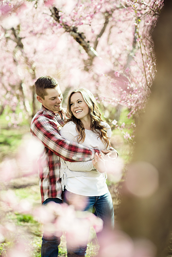 orchard-engagement-photos-6
